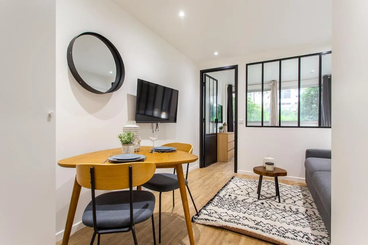Apartment Cmg Montmartre - Cottages Paris